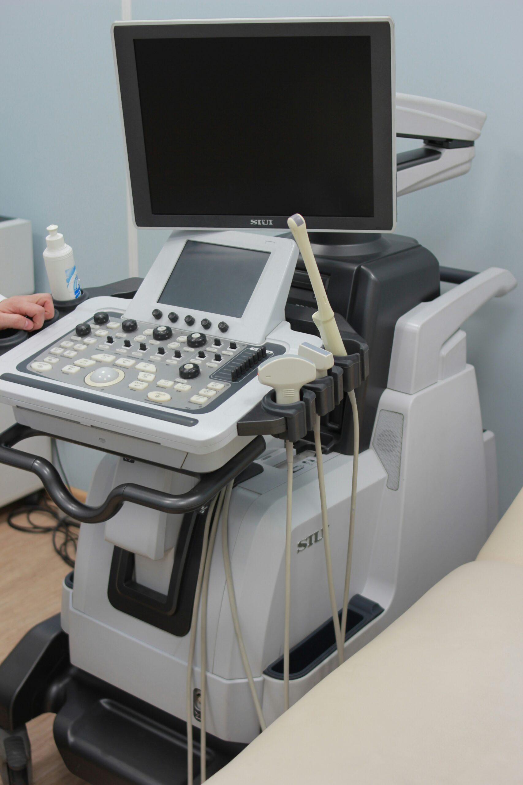 Medical diagnostic device and monitor